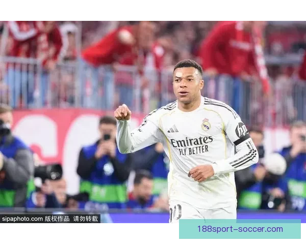 皇马1-2遭绝杀龙赛罗怒批姆巴佩卡马文加称该清洗半支球队